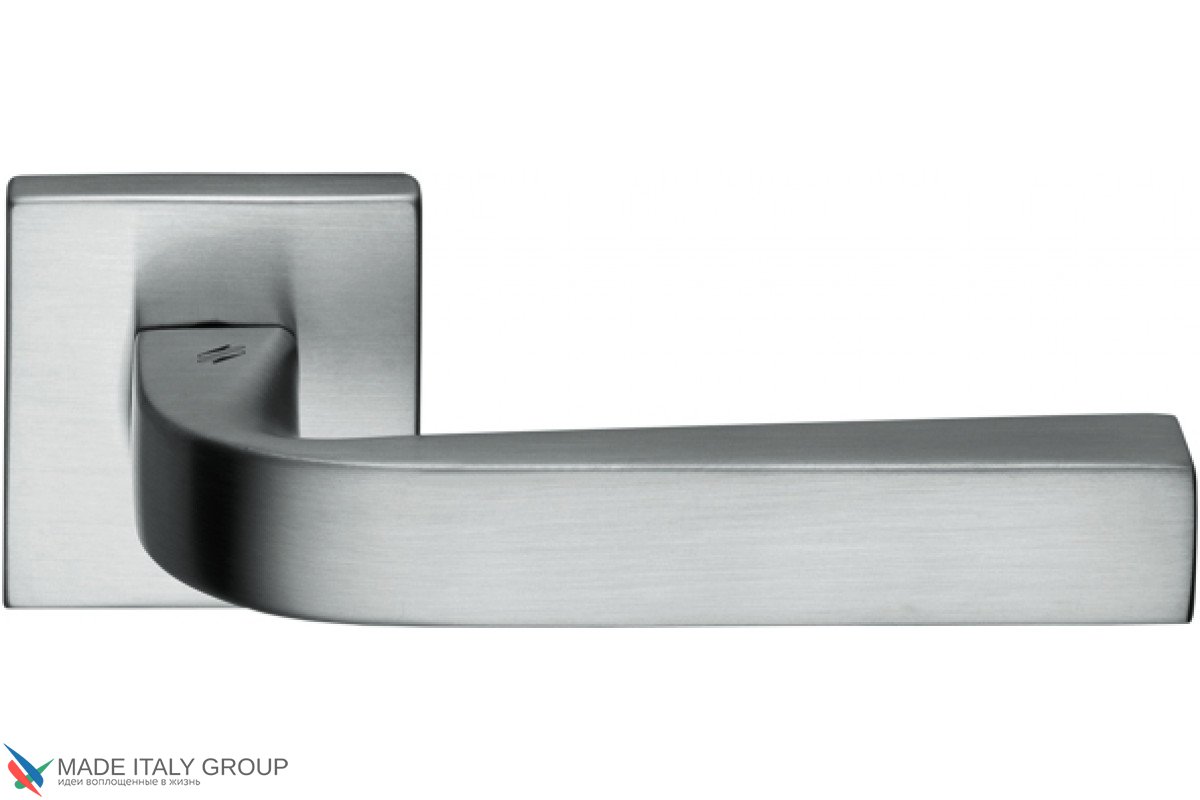 Дверная ручка на квадратном основании COLOMBO Prius MA11RSB-CM матовый хром