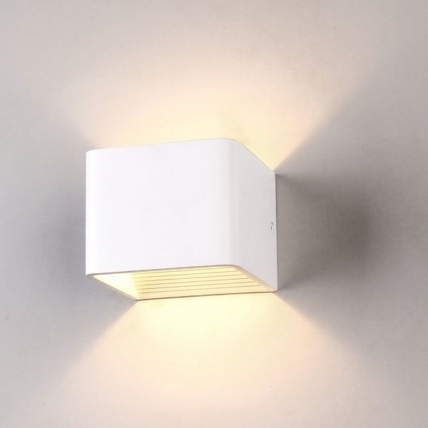 Светильник настенный Elektrostandard Corudo LED белый (MRL LED 1060)