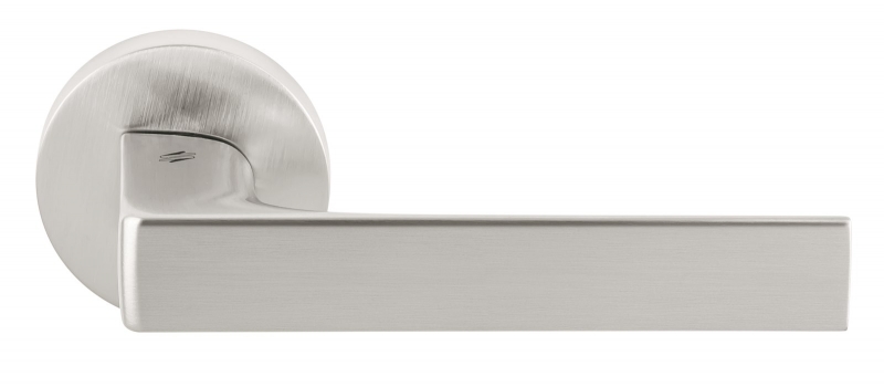 Ручка дверная на круглом основании Colombo Robocinque ID61RSB-CM матовый хром