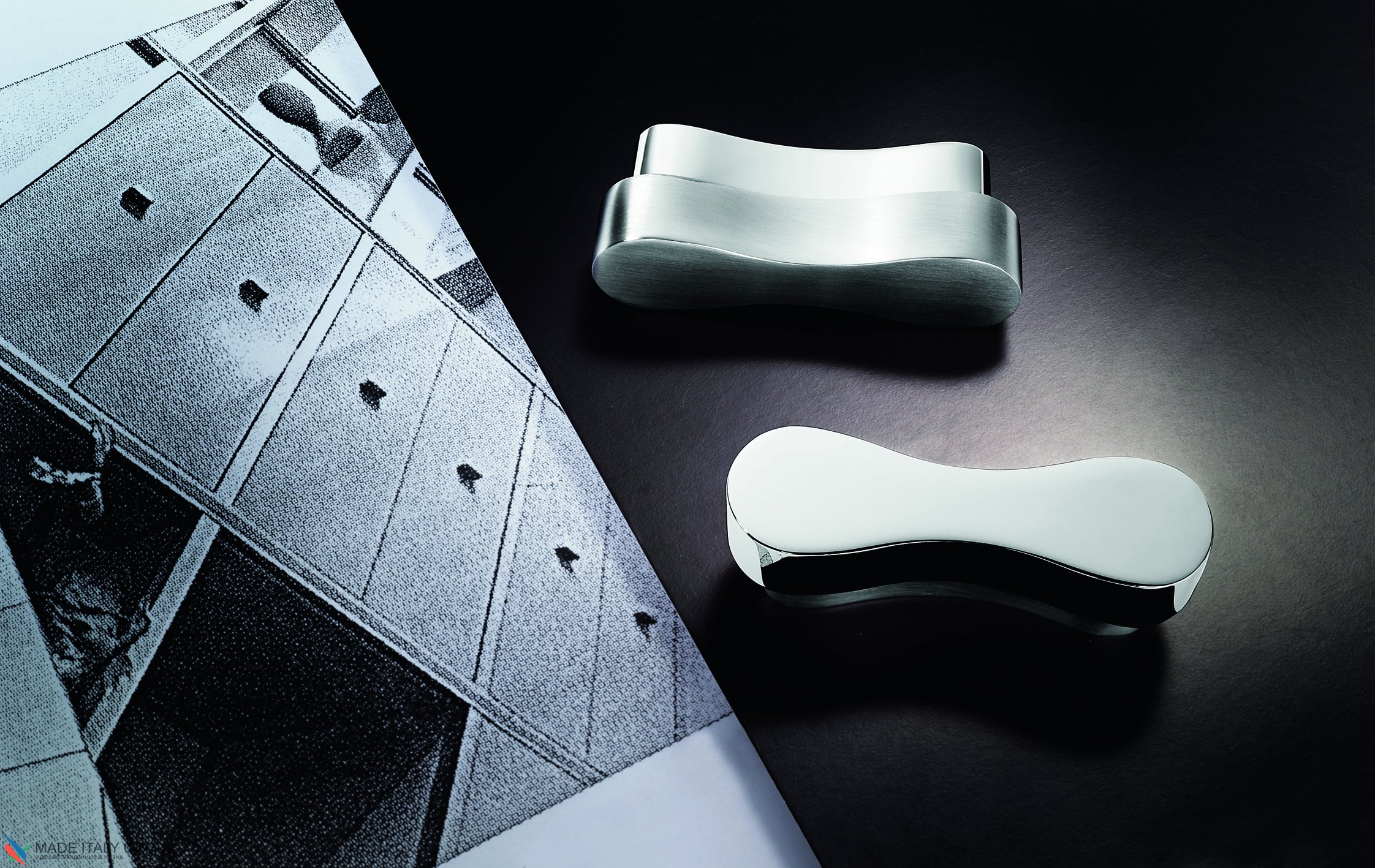 Ручка кнопка модерн COLOMBO DESIGN F112-CM матовый хром / хром