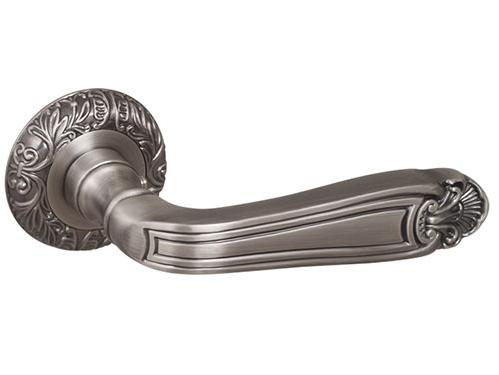 Ручка дверная межкомнатная Fuaro Louvre SM AS-3 античное серебро