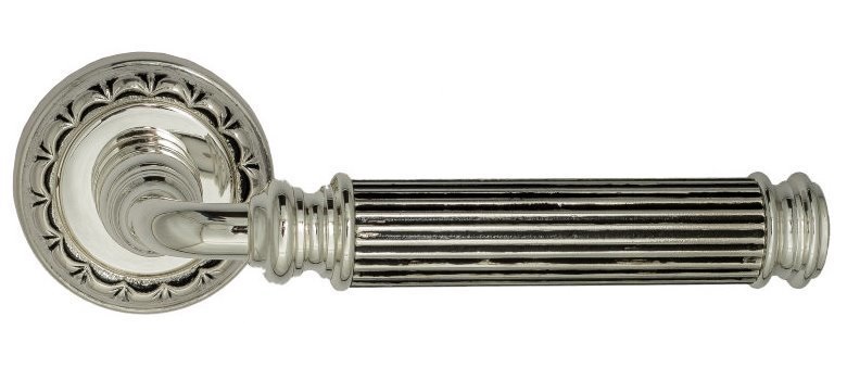 Ручка дверная межкомнатная Venezia Mosca D1 натуральное серебро+черный