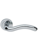 Ручка дверная Morelli Luxury SNAKE R2 CRO раздельная на круглой розетке, цвет хром, латунь