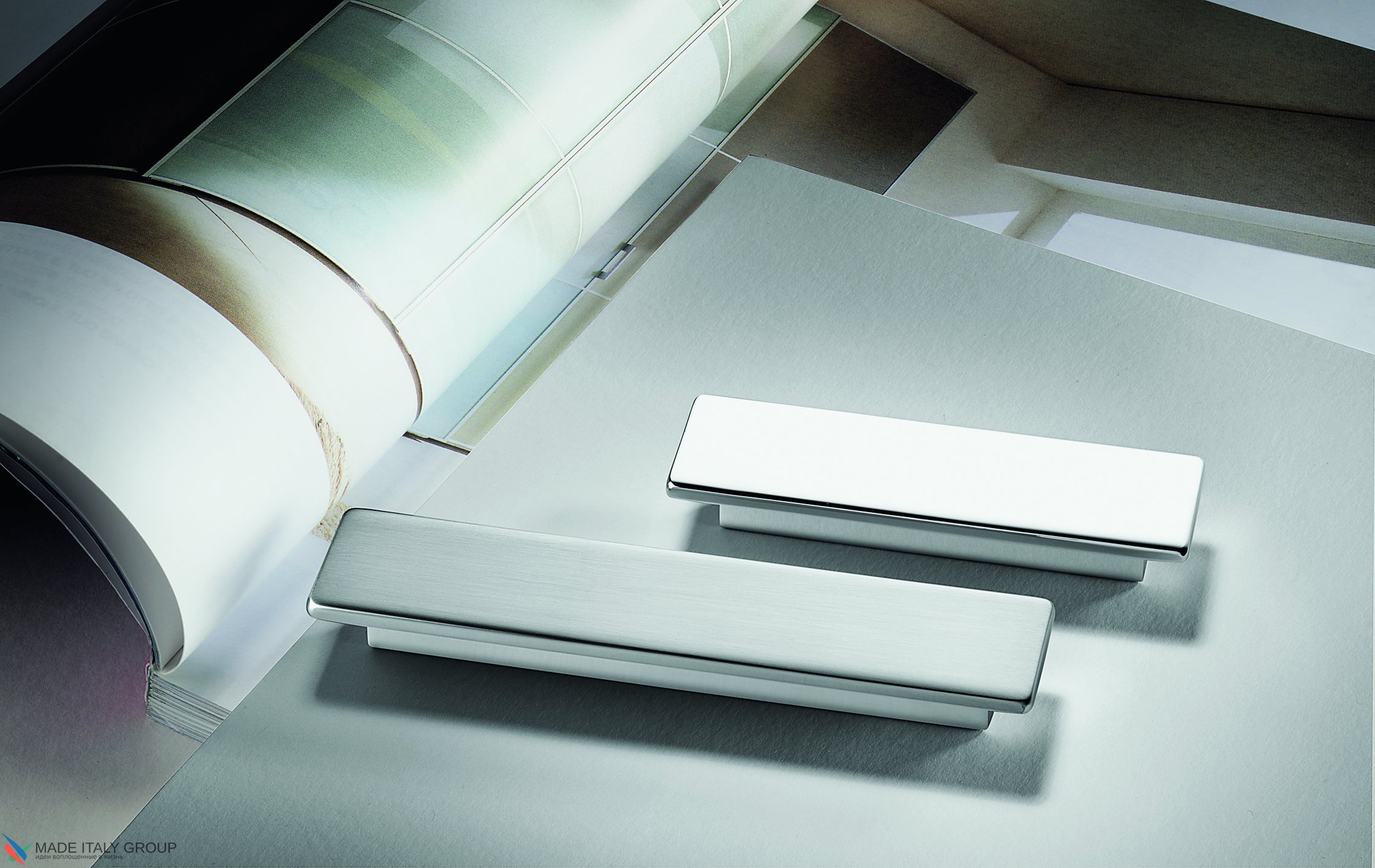 Ручка скоба модерн COLOMBO DESIGN F108E-CM матовый хром 128 мм