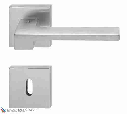 Дверная ручка на квадратном основании COLOMBO Zelda MM11R-CM матовый хром