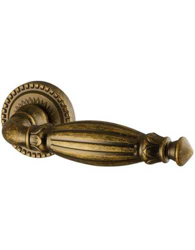 Комплект: Ручки Armadillo Bella CL2-OB-13+Завертка+Магнитный замок и Петли Fuaro/античная бронза