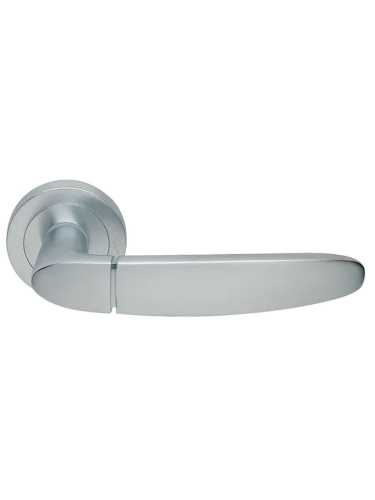 Ручка дверная Morelli Luxury SAIL R2 CSA раздельная на круглой розетке, цвет матовый хром, латунь