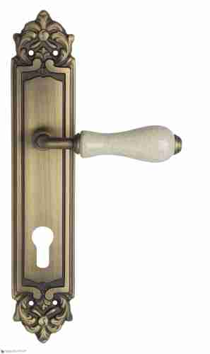 Дверная ручка Venezia "COLOSSEO" белая керамика паутинка CYL на планке PL96 матовая бронза