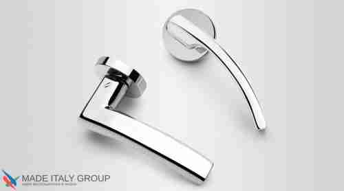 Дверная ручка на круглом основании COLOMBO Olly LC61RSB-CM матовый хром